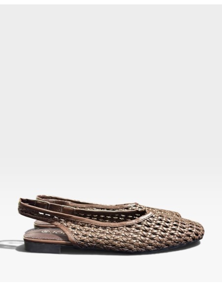 Zapato Plano Destalonado Trenzado - Comodidad y Estilo