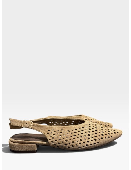 Zapato Destalonado Punta Calada - Estilo y Comodidad