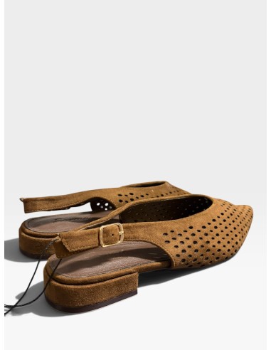 Zapato Destalonado Punta Calada - Estilo y Comodidad