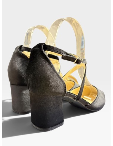 TACON OLIVIA TERCIOPELO - Elegancia y Comodidad
