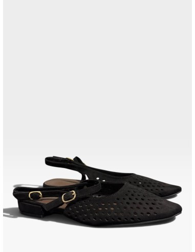 Zapato Destalonado Tira Punta Calada - Estilo y Comodidad