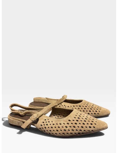 Zapato Destalonado Tira Punta Calada - Estilo y Comodidad