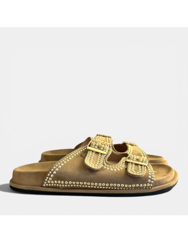 Sandalia 2hebillas Aeilia Tachuelas - Estilo y Comodidad