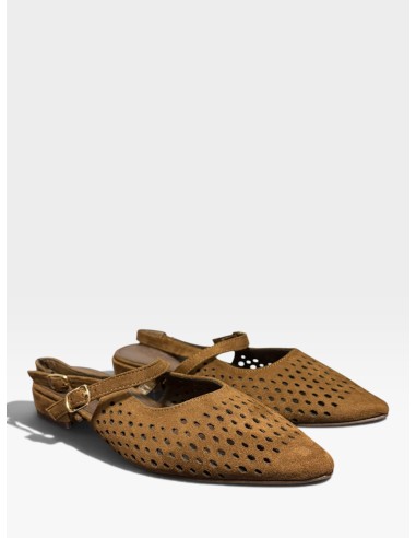 Zapato Destalonado Tira Punta Calada - Estilo y Comodidad