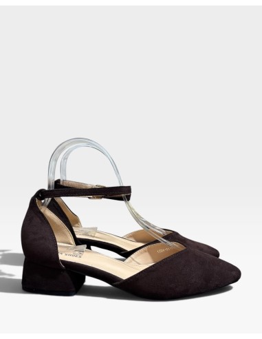 Tacón Bajo Básico Pulsera - Elegancia y Comodidad