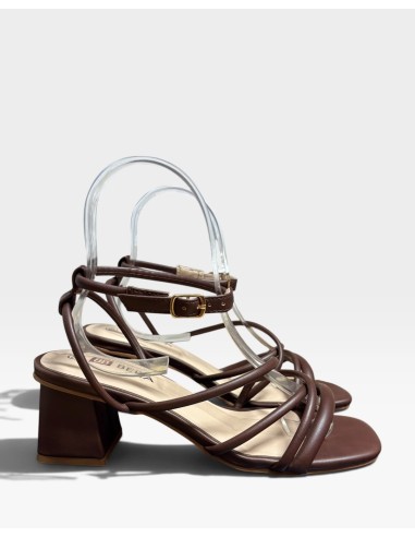 TACON TIRAS BASICO - Elegancia y Comodidad en Calzado