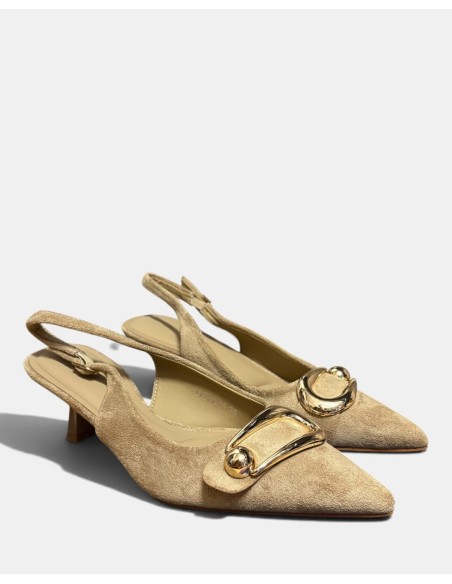 Zapato Destalonado Hebilla Dorada - Elegancia y Comodidad