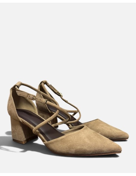 TACON OLIVIA TIRAS - Elegancia y Comodidad en Calzado