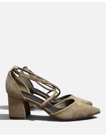 TACON OLIVIA TIRAS - Elegancia y Comodidad en Calzado