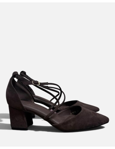 TACON OLIVIA TIRAS - Elegancia y Comodidad en Calzado