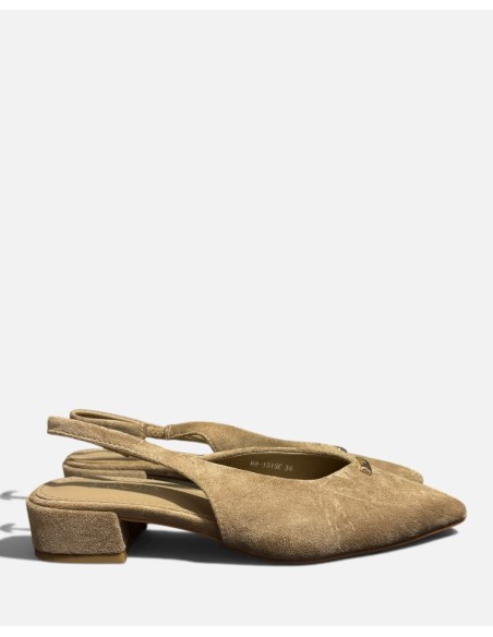 Zapato Destalonado Punta Chapa - Estilo y Comodidad
