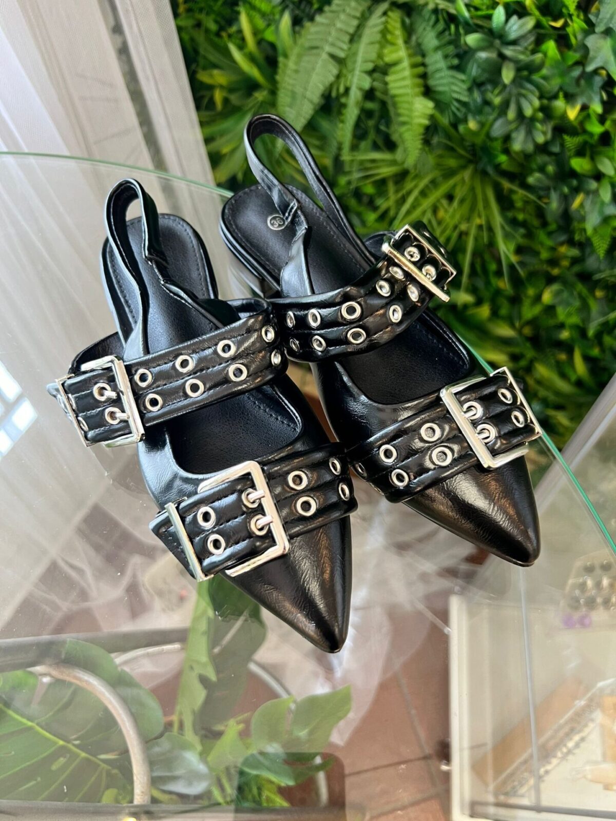 Zapato plano tiras hebillas negro - Imagen 4