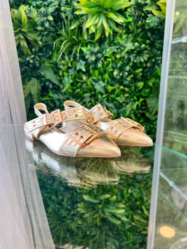 Zapato plano tiras hebillas dorado - Imagen 3