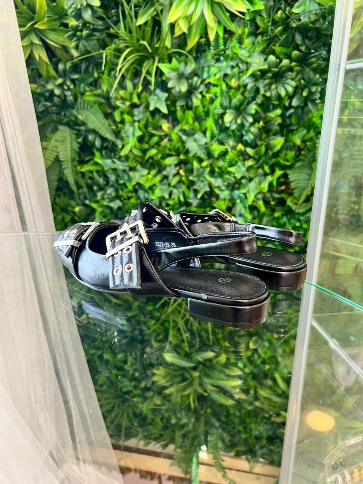 Zapato plano tiras hebillas negro - Imagen 6