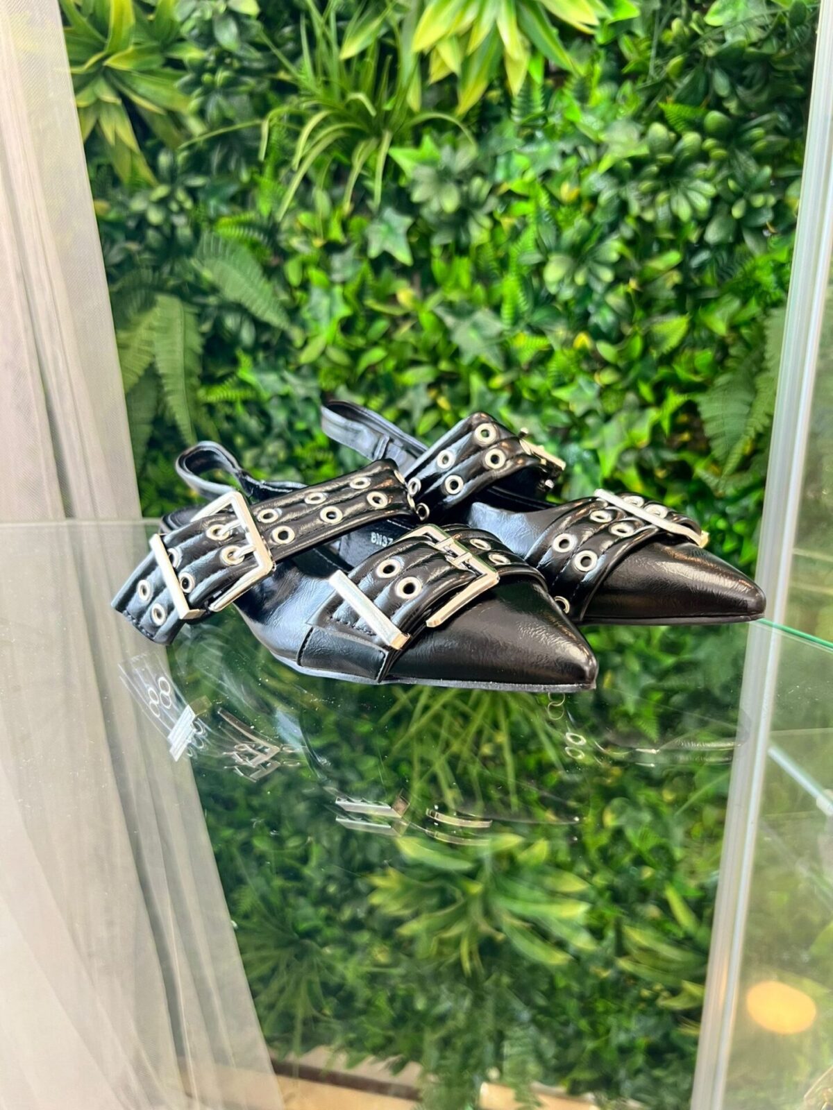 Zapato plano tiras hebillas negro - Imagen 3