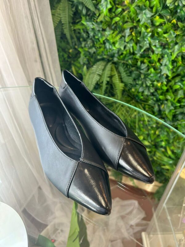 Zapato bicolor pico negro - Imagen 6
