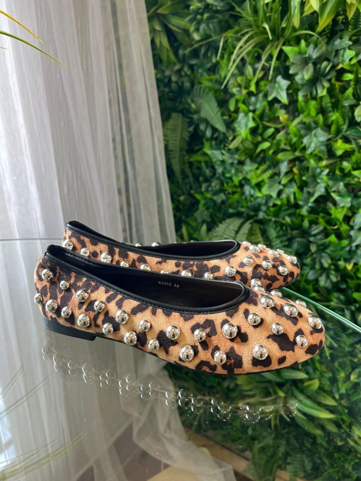 Bailarina tachuelas leopardo