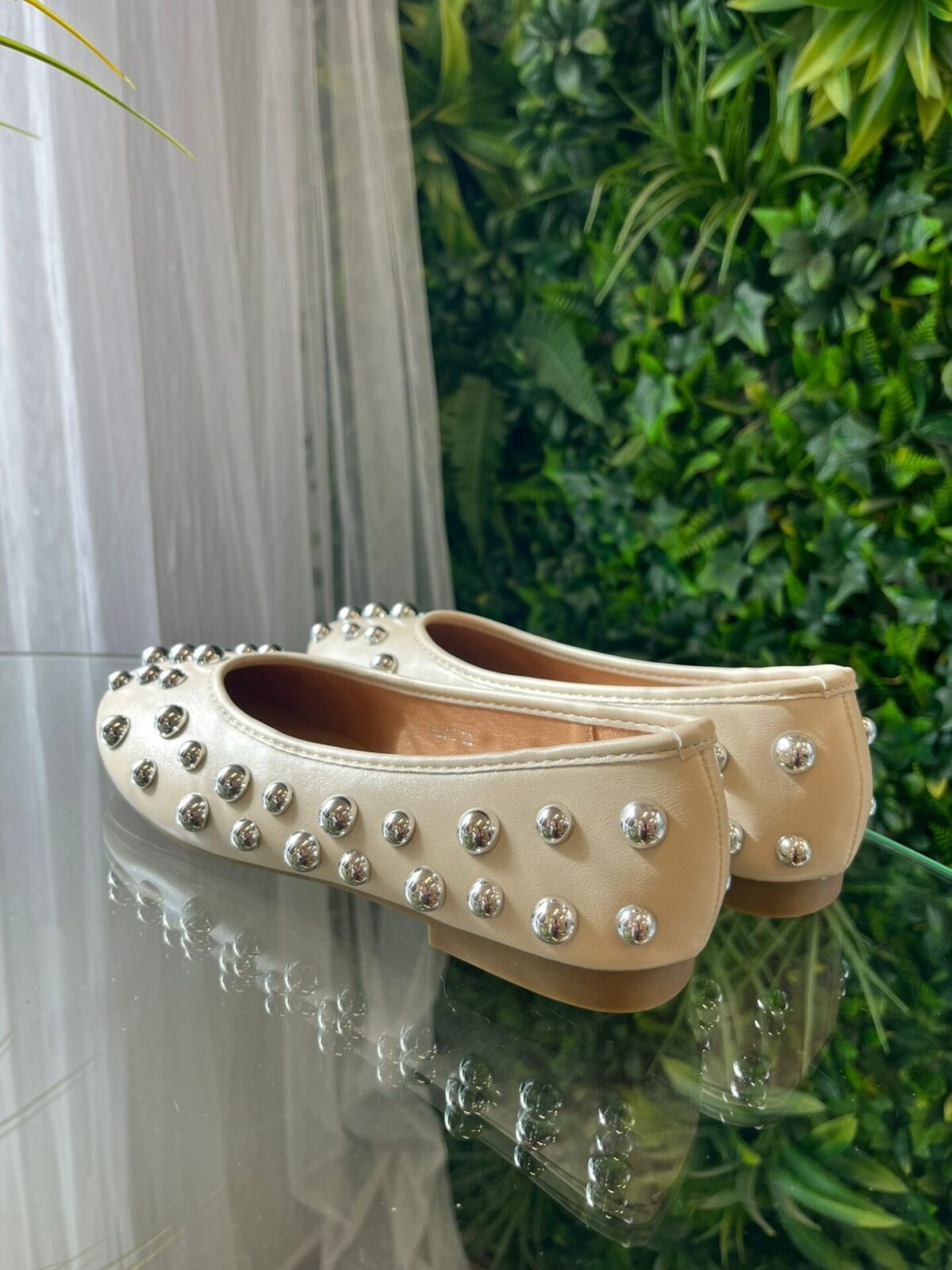 Bailarina tachuelas beige - Imagen 3