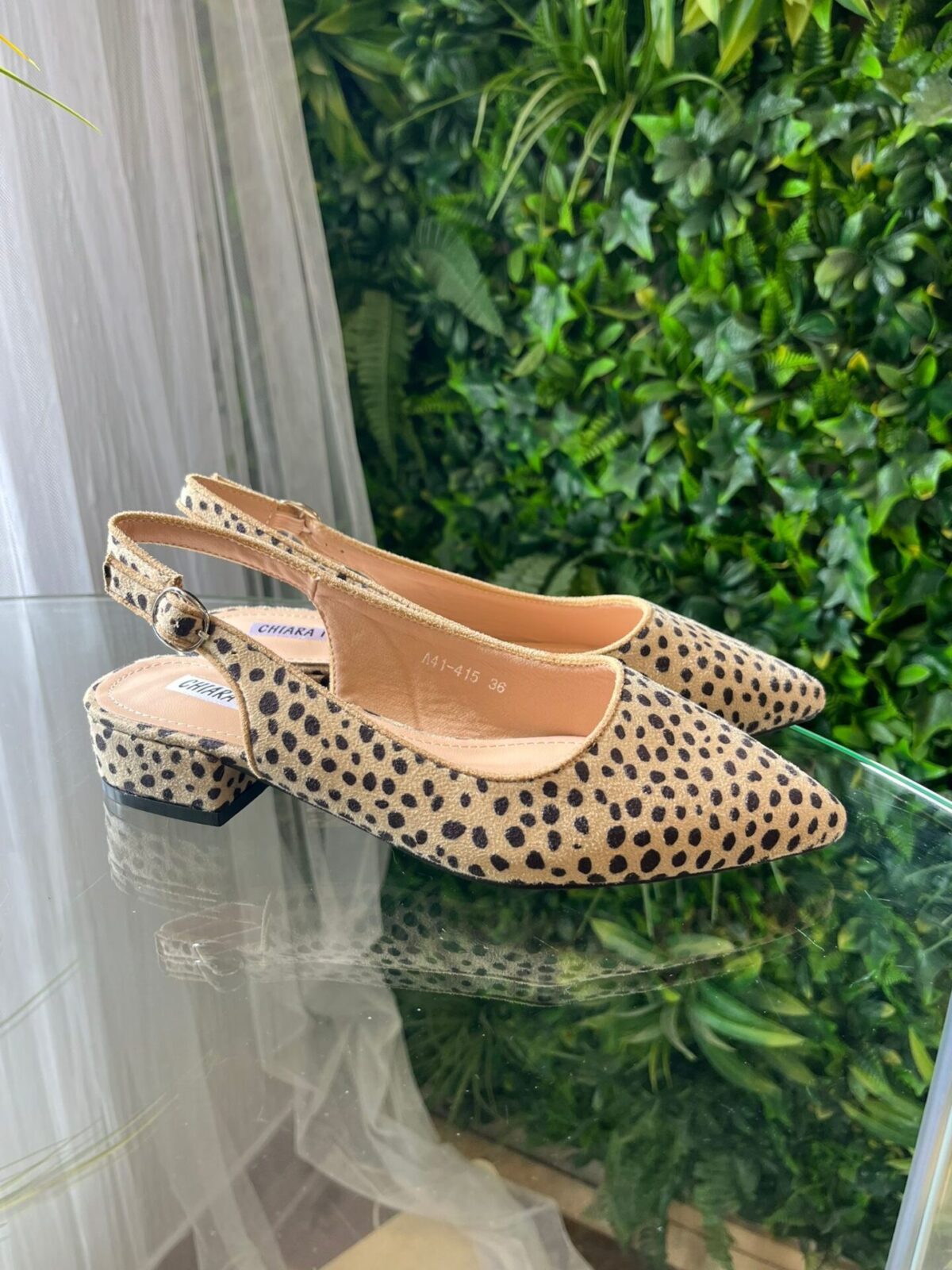 Zapato plano animal print pintas - Imagen 3