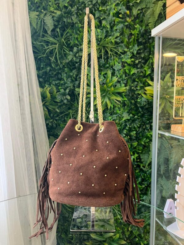 Bolso flecos tachuelas 25