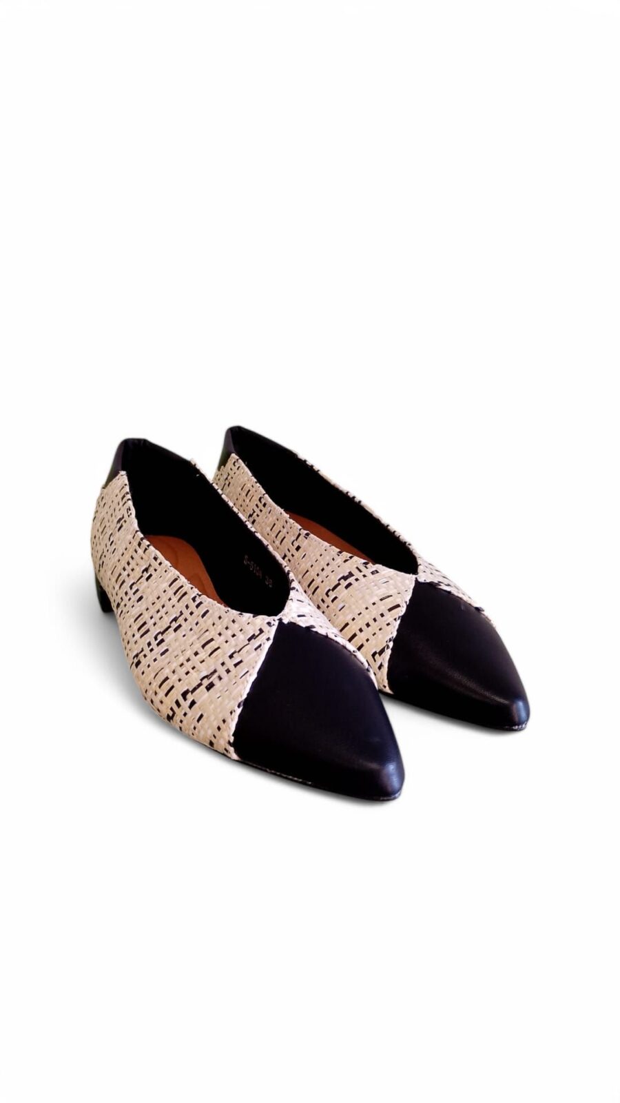 Zapato bicolor encaje negro - Imagen 3