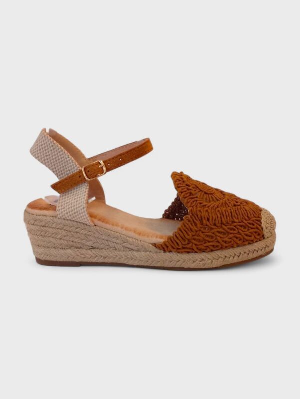 Cuña hilo flor mini camel