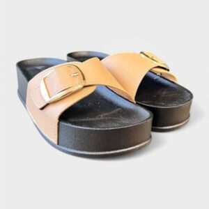 Chola una hebilla dorada - beige