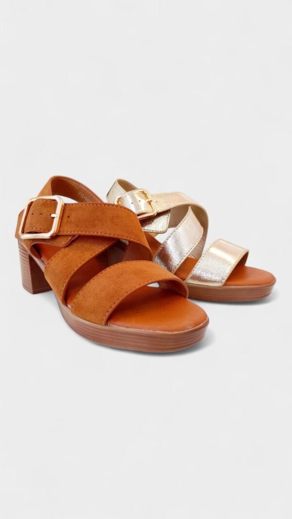 Sandalia tacon Sofia camel - Imagen 3