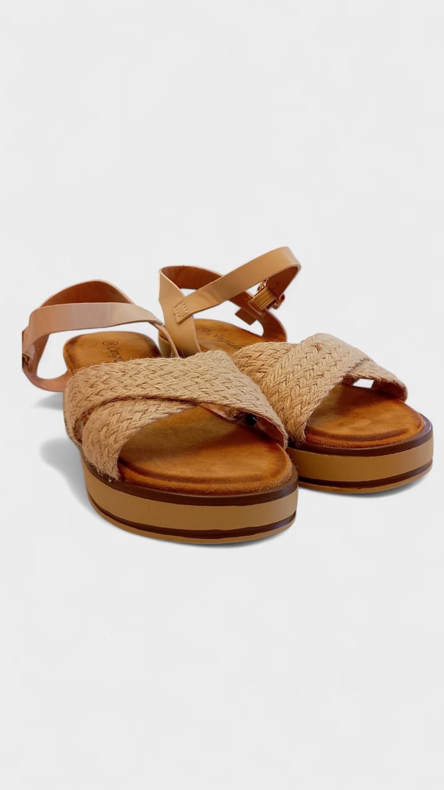 Sandalia cuña cruzada beige