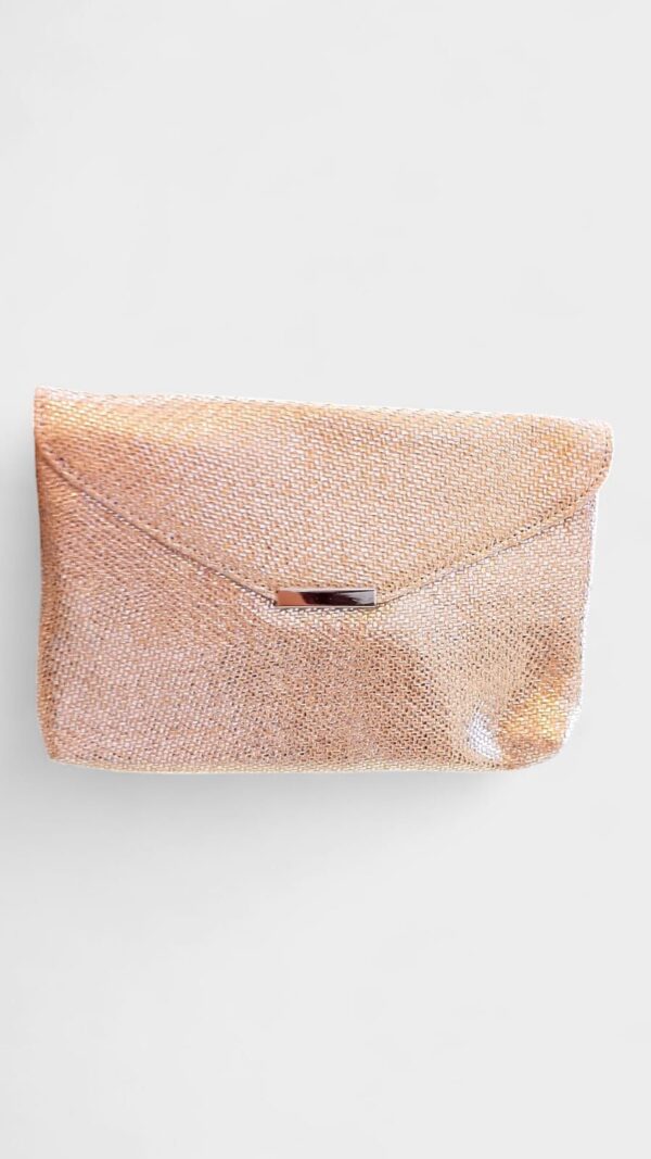 Bolso sobre mano