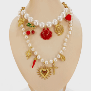 Collares perlas charms