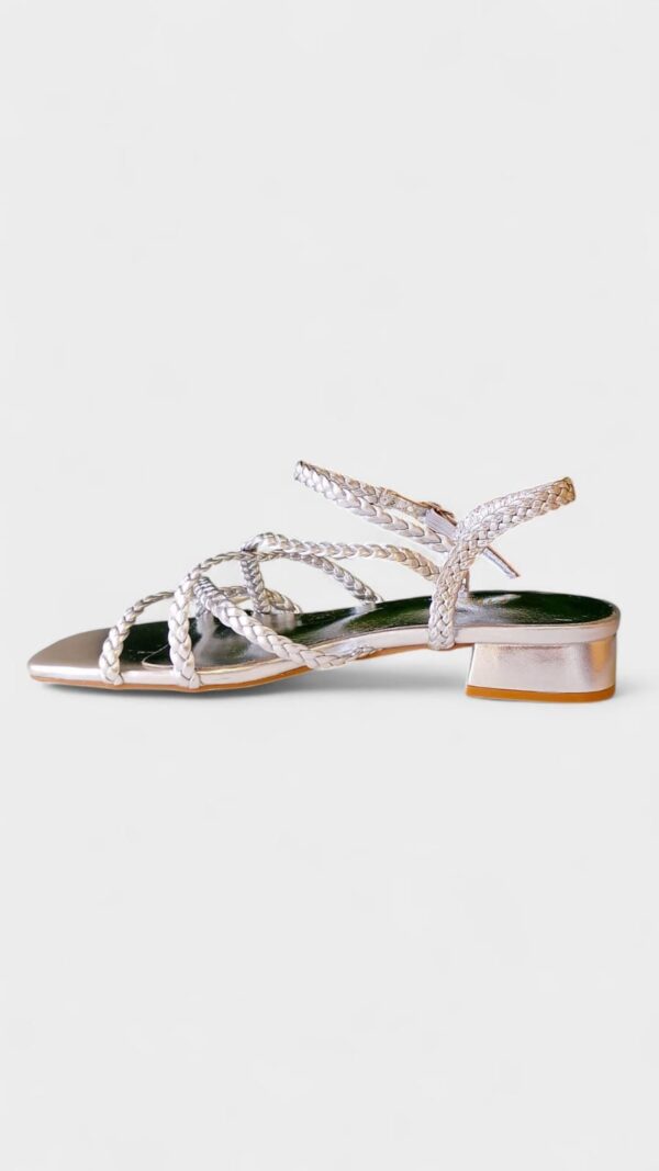 Sandalia mini tacon tiras plata - Imagen 3