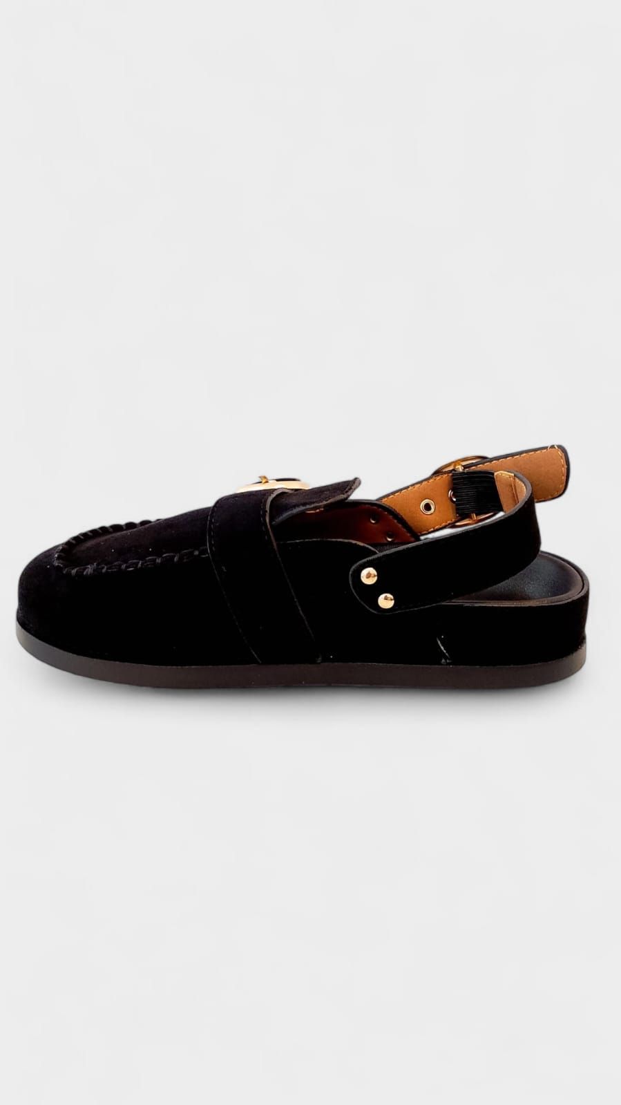 Zueco hebilla destalonado negro