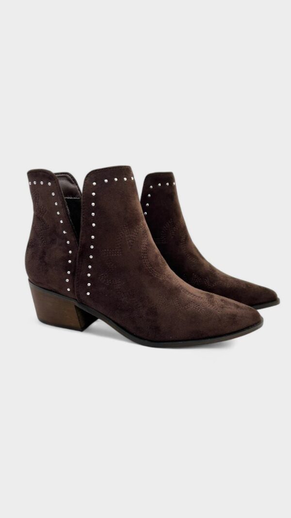 Botin cowboy semiabierto chocolate